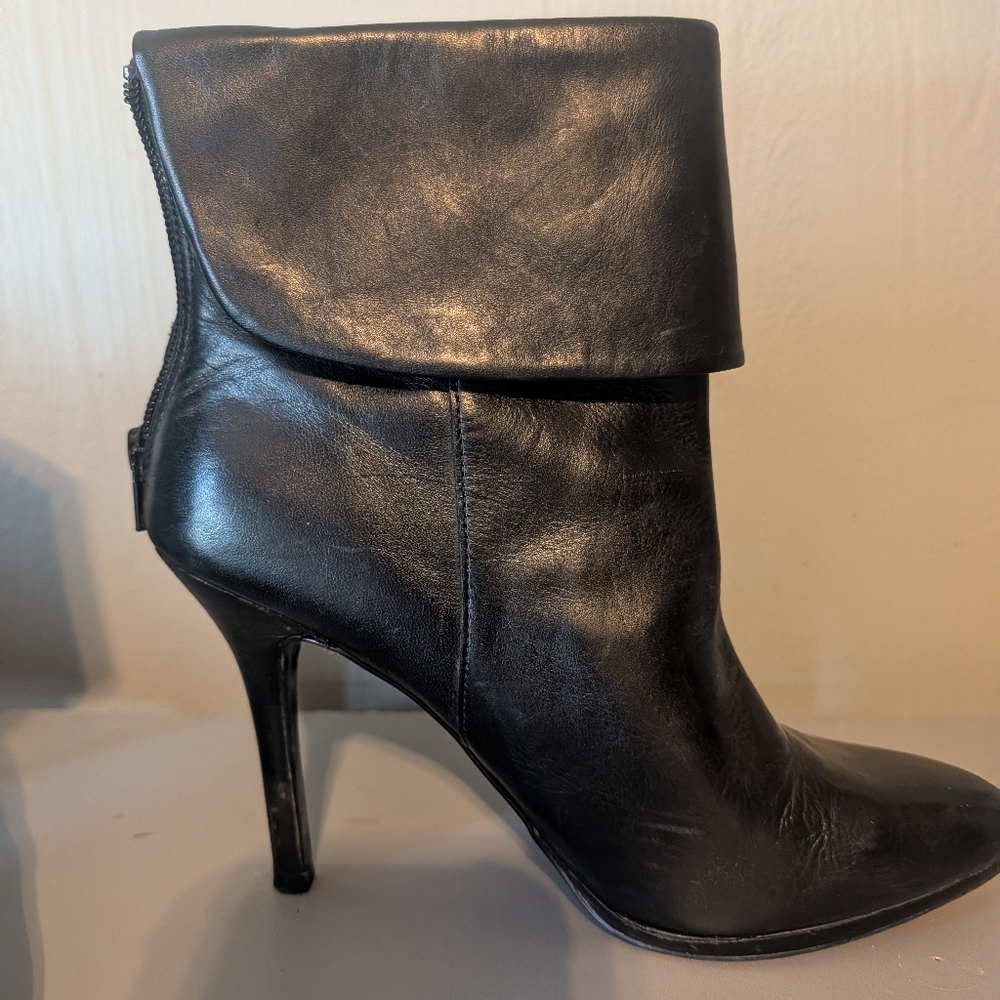 Lauren Ralph Lauren Sleek Black Fold-Over Heeled Boots